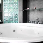 Black And White Suitte 