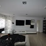 Black And White Suitte 