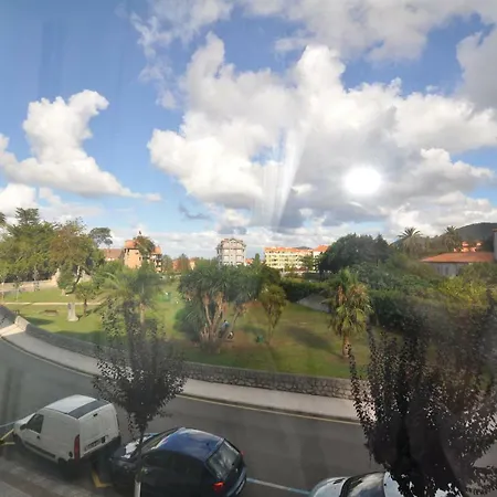 Apartment Black And White Suitte 